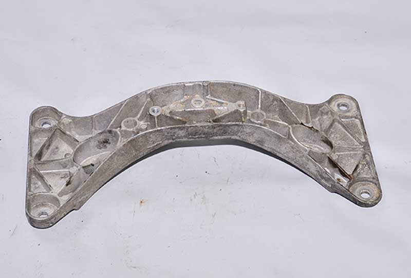 MİNİ COOPER CLUBMAN ÇIKMA YEDEK PARÇA ÇIKMA BMW PARÇA E39 KASA 5 SERİSİ ŞANZUMAN TRAVERSİ